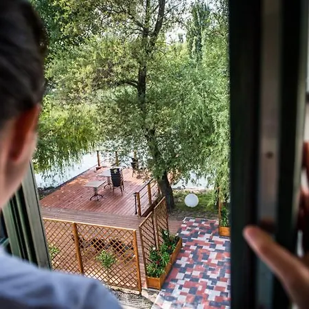 Vakvarju Csonakhaz By Nw Budapest