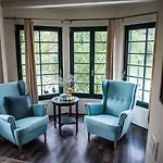 Vakvarju Csonakhaz 3* Budapest