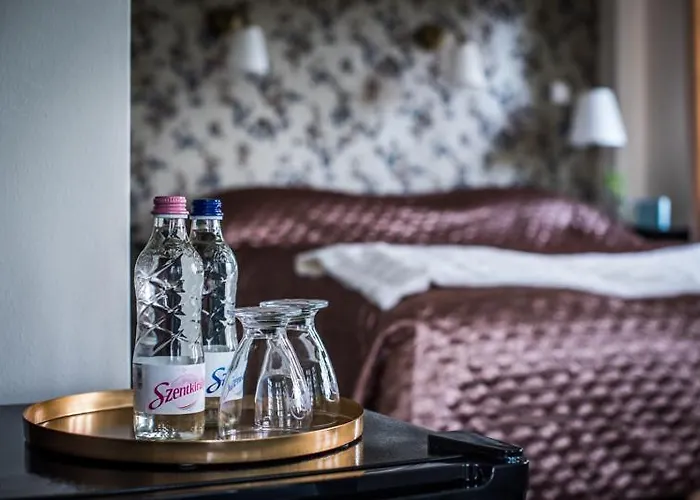 Vakvarju Csonakhaz Gasthof