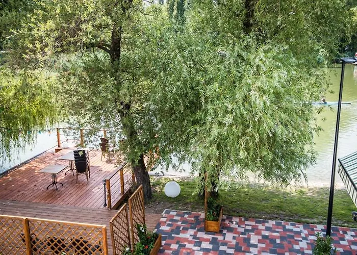 Vakvarju Csonakhaz 3*