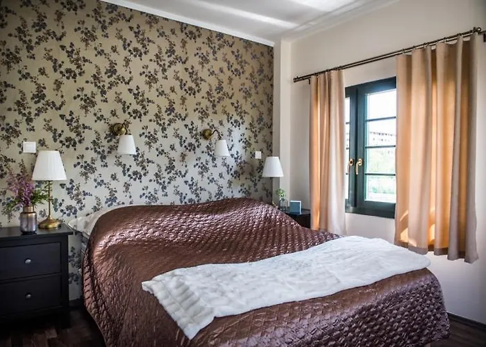 Vakvarju Csonakhaz 3*