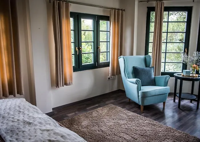 Vakvarju Csonakhaz 3* Budapest