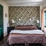 Vakvarju Csonakhaz 3* Budapest
