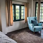 Vakvarju Csonakhaz 3* Budapest